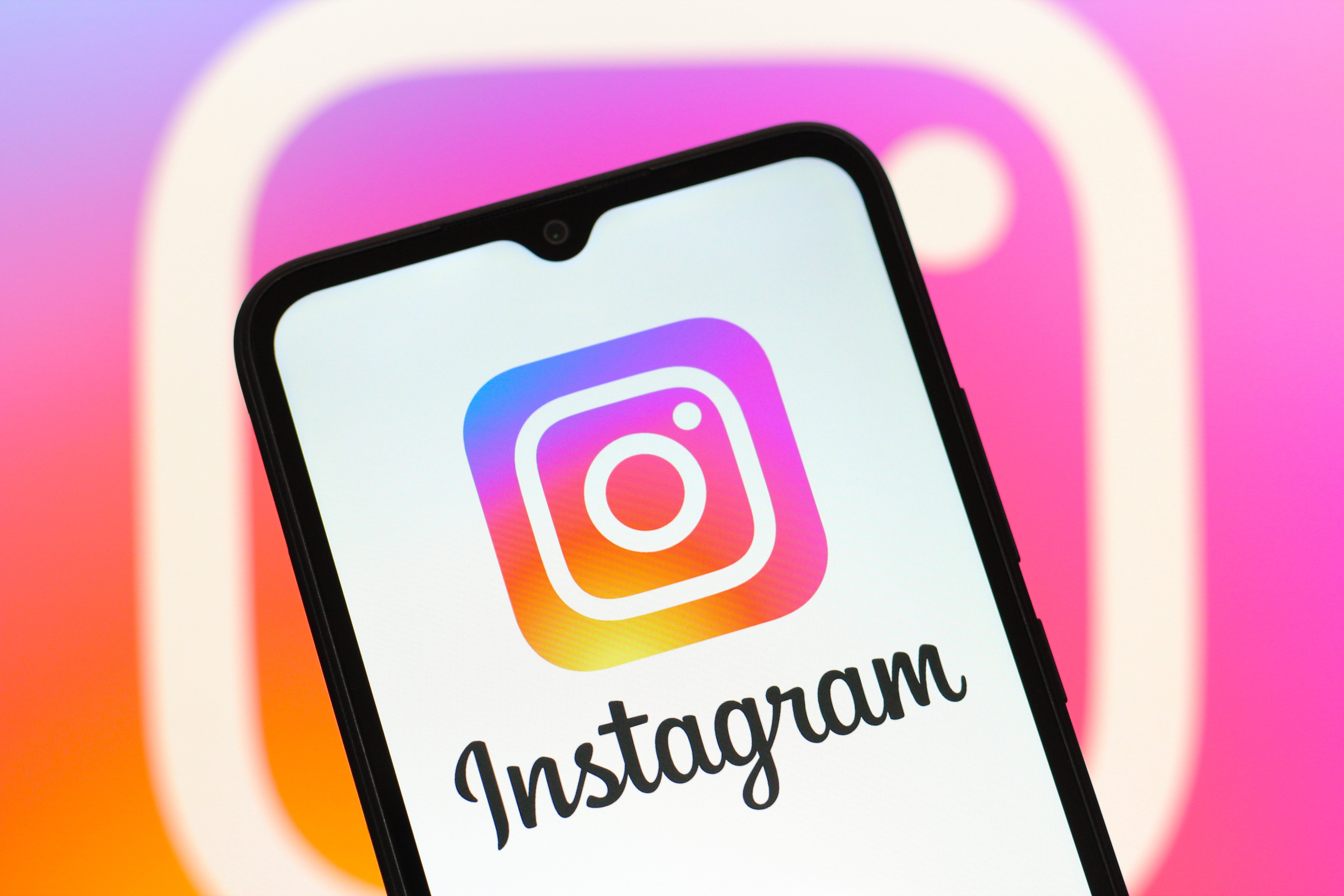 Instagram filters help Instagram marketing quickly find potential customers!